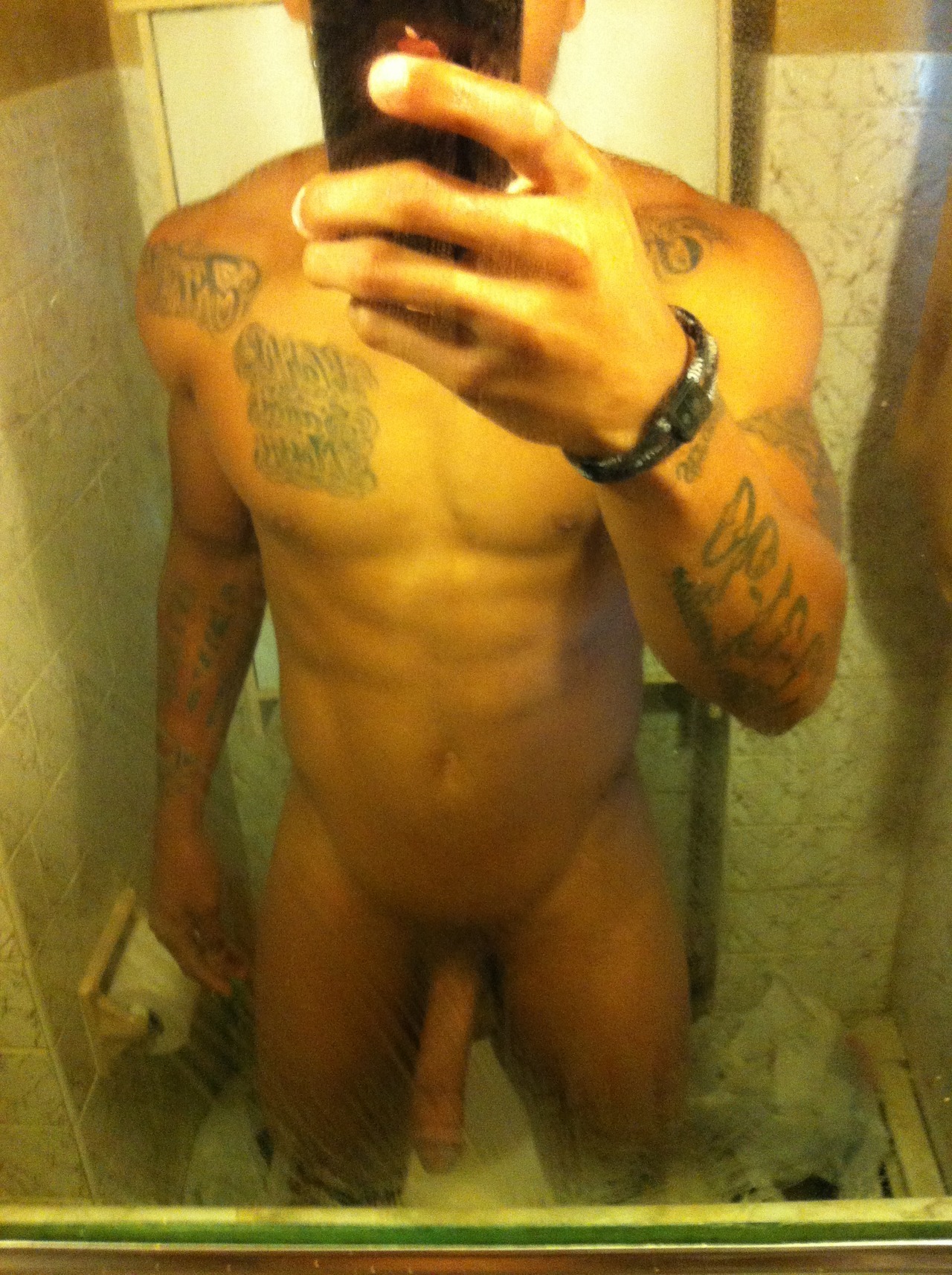 youknowyouwantsit:  He Is Everything! 