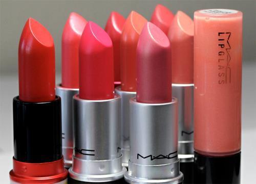 fashion-gallery:  I can give you a promo. Just go HERE.