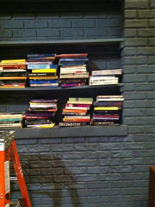 ggwriters:  The Van der Woodsen, Waldorf, and Humphrey sets taken down today (xoxo)  Wow.