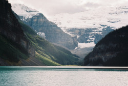 thedaintysquid:  Lake Louise by earthtoandrea on Flickr.