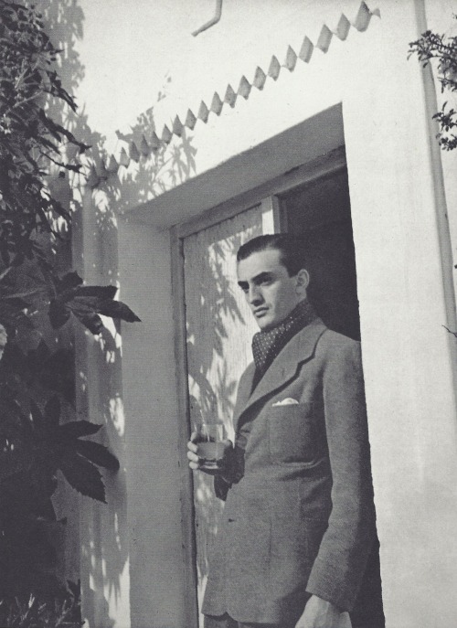 1bohemian:Horst P. Horst, Luchino Visconti (comte Luchino Visconti di Modrone), vers 1935