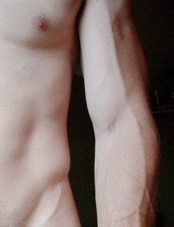 bodyschau:  dan93rous:  dan93rous.tumblr.com      (via TumbleOn)