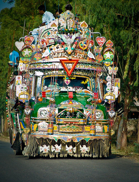 Colourful decorated bus on the roads of Pakistan (by Nazar&rsquo;s Collection).