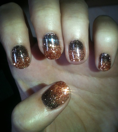 showmemakeup:My Autumnal Shellac Rockstar Nails!