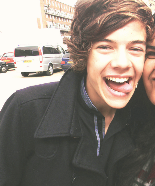 sexwith-harrystyles:  thezarrykings:  the things that tongue could do..   ^^