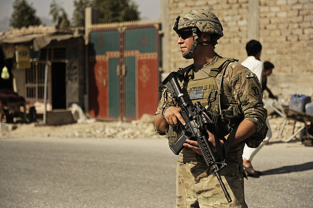 militaryandweapons:  Pulling security [Image 8 of 14] by DVIDSHUB on Flickr. 