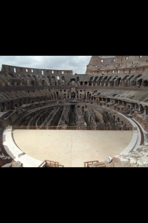 Colosseum! Rome!