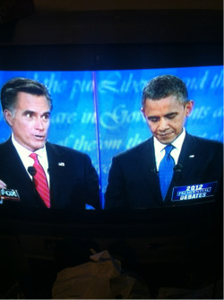 spookyalec:  Obama falling asleep when Mitt