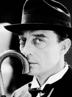 bobertsbobgomery:  Buster Keaton, 1932 