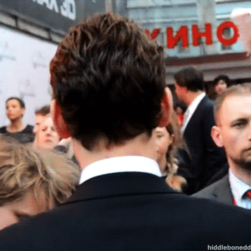 ibong-adarna:  oh god that last gif.. imagine if that was you he was greeting with