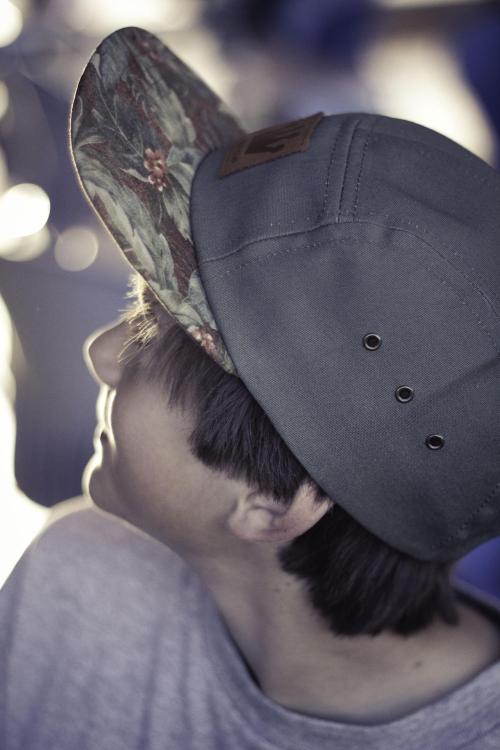 adolescunts:  harrykidman:  Simon repping a Americus 5 Panel. Go check out there facebook page here    lol americus 