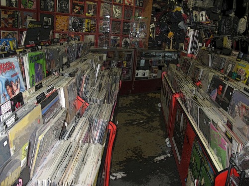 thedevilslovechild:  autopsyred:  Black Hole Records-Downtown Fullerton, Orange County, CA  Sweet, I’ll have to check this place out.   I must go here!