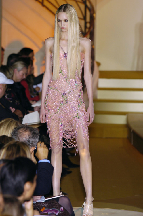 gemspo:  Gemma Ward at Versace Couture Spring 2004 