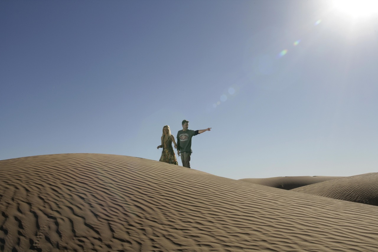 shakira:  Behind the scenes at Shakira’s shoot for her new Elixir fragrance (more