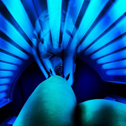 Beans in a tanning bed, super thick thighs.