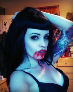 miss-blitzkrieg:  Can I look like this please?