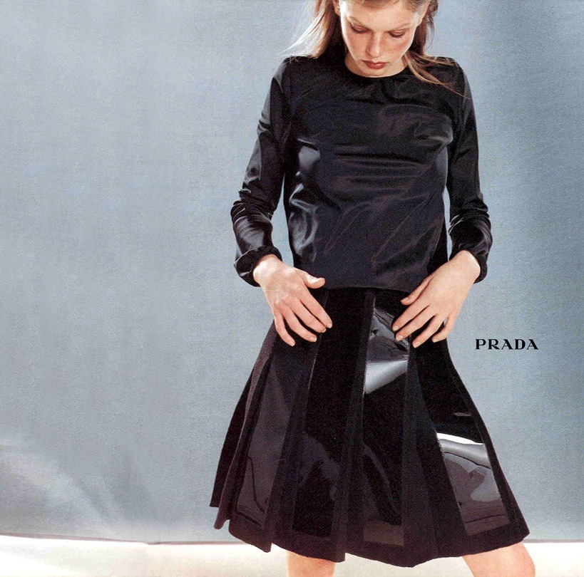 monsieur-j:  Angela Lindvall for Prada Fall 1998 Campaign 