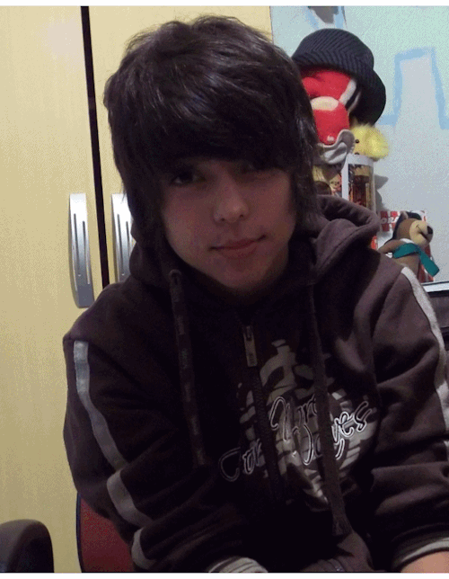 romantizar:  meu zé colmeia la atrás :( _____________________ Own, eu tenho 1 tbm x.x awn fofo você, mas meu filho é mais, awn