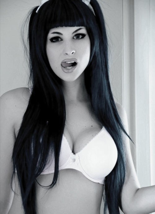 remo-nerv:  Bailey Jay