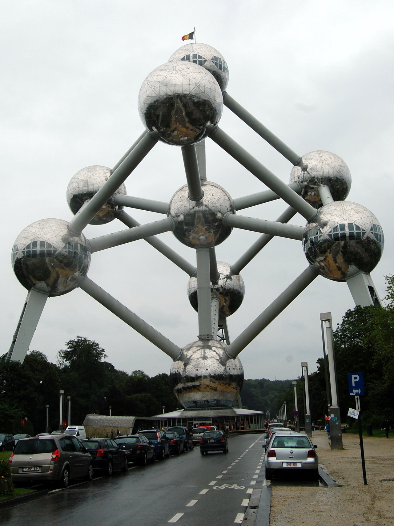 dontrblgme:  Bruxelles (via loungerie)
