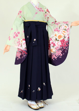 ellensama:This kimono and hakama set, why can’t I own you?!