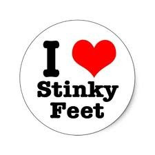 ilovestinkyfeet:  ilovestinkyfeet Reblog if you love stinky feet. Fellow foot sniffers unite! 