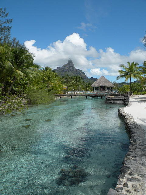 Small lagoon at Le Méridien Resort in Bora Bora, French Polynesia (by emilie8778).