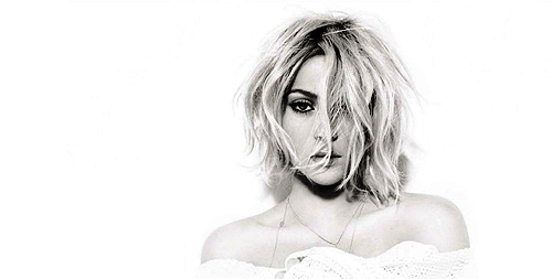 iheartshakira:  New photoshoot by “Cosas” magazine from Chile 