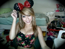 missgeecastillo:  I loooove Disney! &lt;3MissGeeCastillo.tumblr.comTwitter: @MissGeeCastilloFB: facebook.com/MissGeeCastillo   