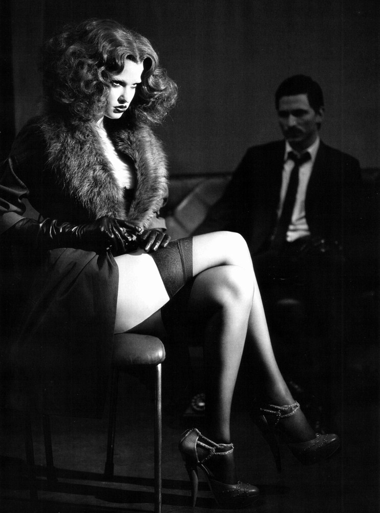 inspirationgallery:  Lara Stone by Paolo Roversi. Vogue Italia november 2009 