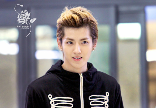 fyeahkris: cr: 牛仔哥喇叭裤