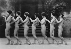 ranciavida:  Vintage nudes dancers, 1920’s.