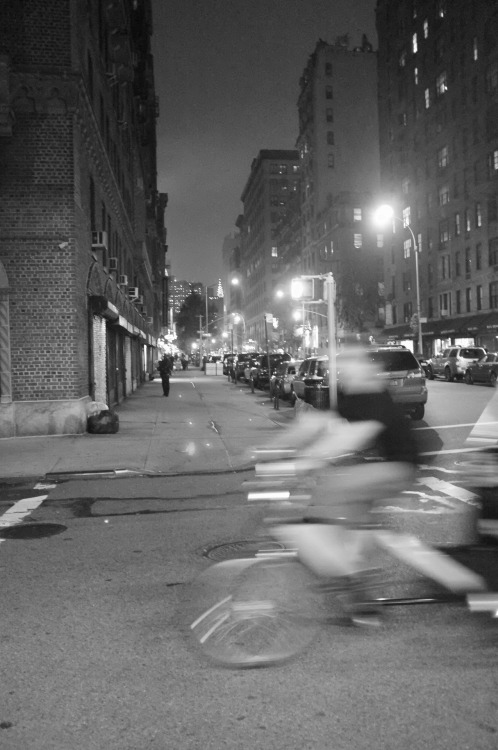 bagnostian:  “i can’t even remember what it was i came here to get away from” greenwich village, nyc. (Fuji X100) 
