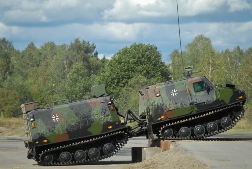nemoi:  Das Heer im Einsatz (via Bundeswehr-Fotos Wir.Dienen.Deutschland.)