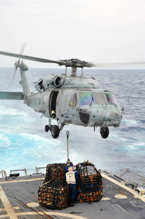 nemoi:  121002-N-TG831-403.jpg (via Commander, U.S. 7th Fleet)