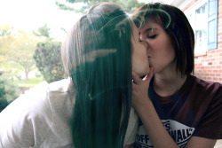 Lez Be Lesbians!