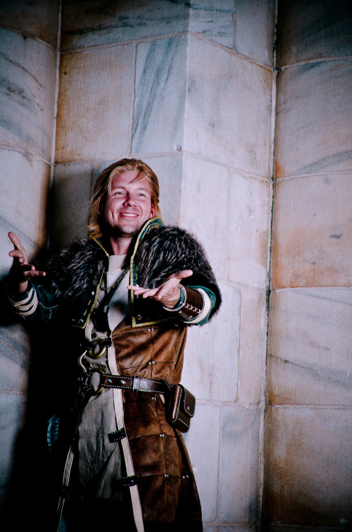 foxybcosplay:Some lovely semi-candid shots by Matt Seemann of BetwixtPhotos. Taken at Dragon*Con 201