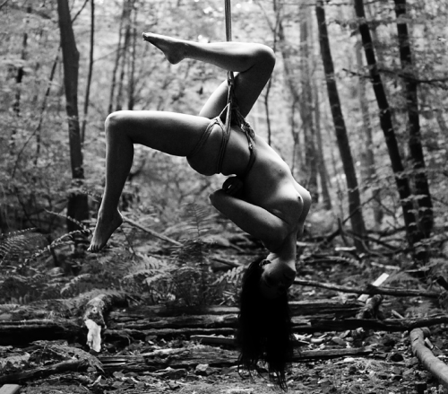 art-porn:  Jhenna Hana 