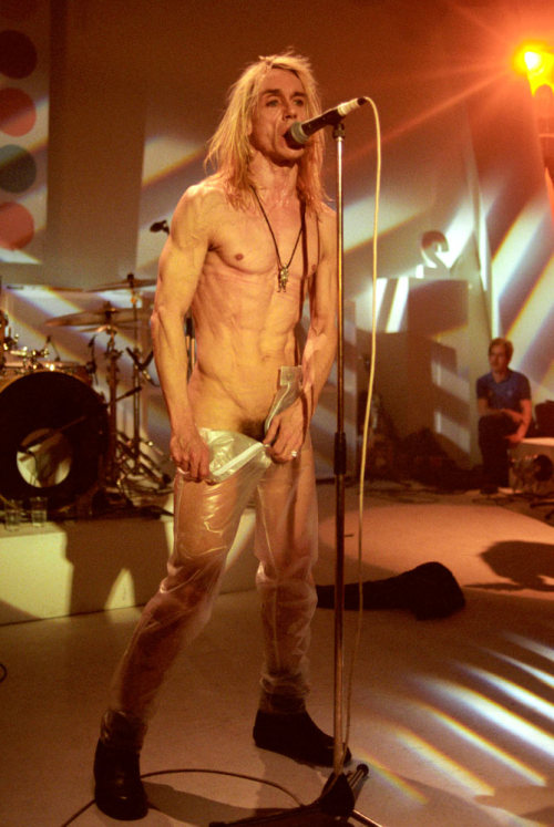 sicksin:  iggy pop 1968   Iggi Oldie Pop