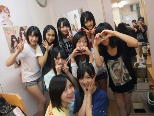 akibeya:  サイード横田絵玲奈 - Google+ - 今日は私の最後の公演でした！ 始終号泣しちゃいました(/_;) … 平田梨奈　田野優花　サイード横田絵玲奈　大森美優　佐々木優佳里　鈴木里香　高橋朱里　岩田華怜　武藤十夢