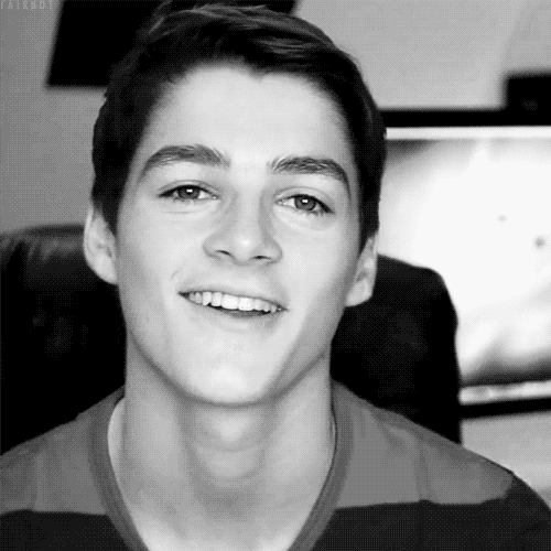 theedgeoftheworld:  catching-my-breathh:   princeofparis:  Oh Finny stop it   awe