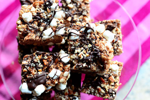 gastrogirl:  nutella krispie treats. 