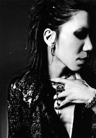   Aoi & Uruha B&W grace~     