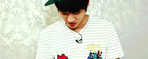 gyuishy-deactivated20141112:  Woohyun wearing Sunggyu-printed socks ≧ω≦ 