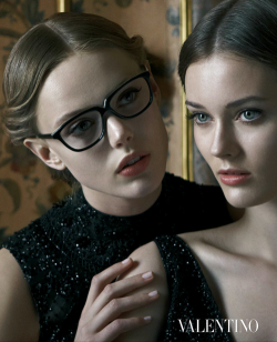 voguelovesme:  Frida &amp; Jac for Valentino Ad Campaign 
