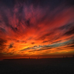 david-mushegain:  …well Im posting a photo of the sunset last night….in reality its 5:45 am here in west hollywood and Im just waking up…..had a really nice sleep and feeling really relaxed….I actually thought today was the Rose Bowl flea market