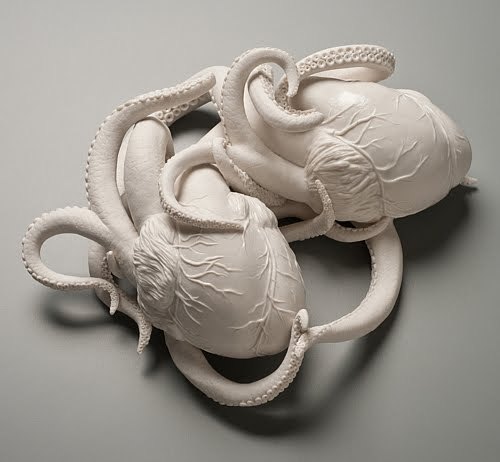 plvntous:gaksdesigns:Porcelain sculptures by Kate MacDowell.What oh my sweet Jesus wow this is just 