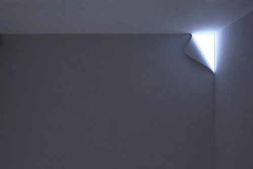 notjustanerdyguy:gaksdesigns:The ‘Peel Wall Lamp’ designed by YOY/Naoki Ono and Yuuki Yammamoto 