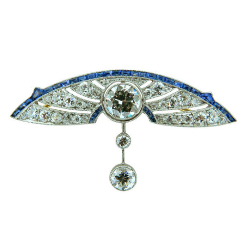 1920s Art Deco sapphire brooch.