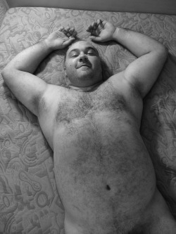 chubbyaddiction:  Super handsome and a great b+w shot… 